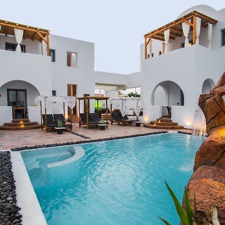 La Belle Vie - Santorini - Adults Only Apartment Kamári Exterior foto