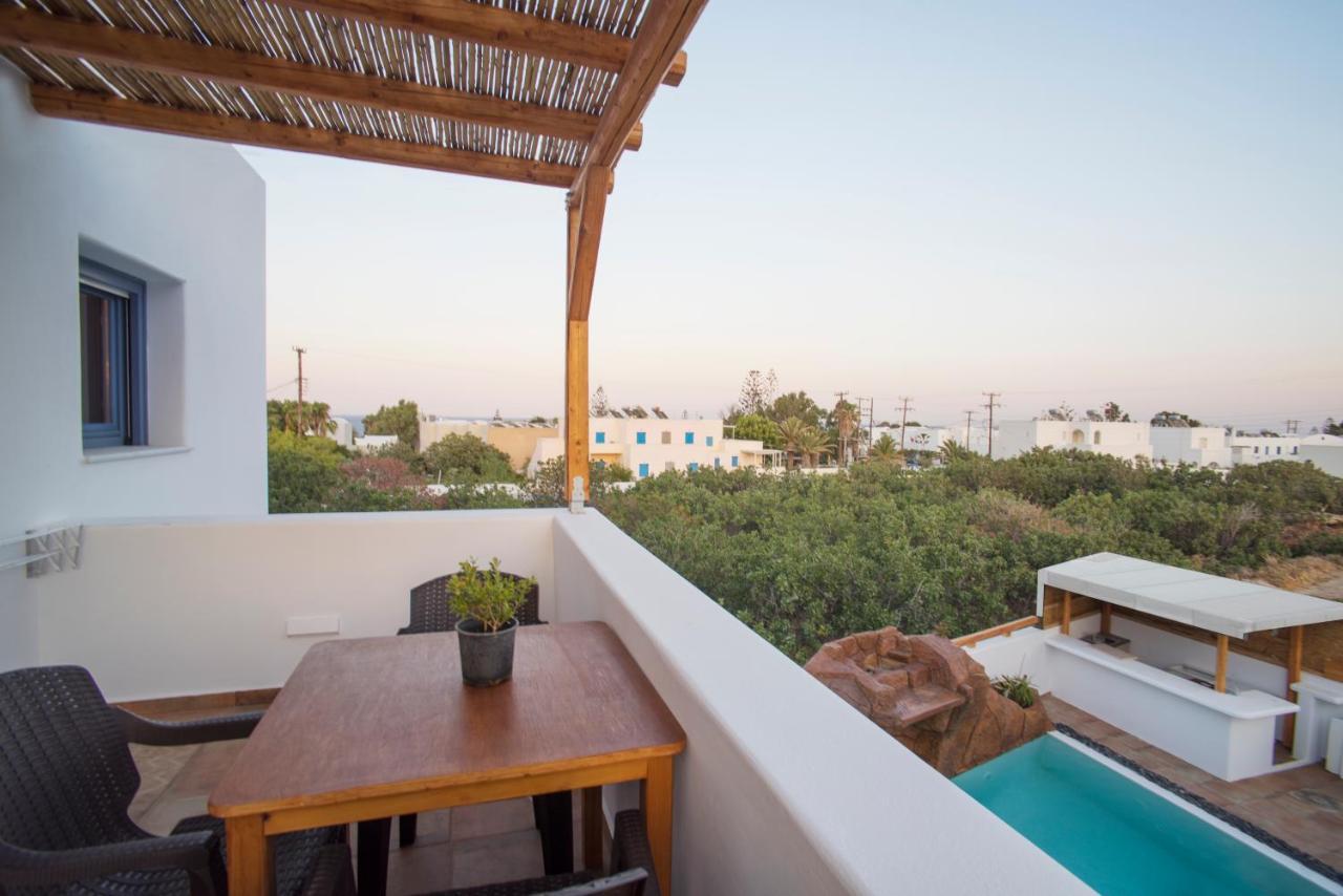 La Belle Vie - Santorini - Adults Only Apartment Kamári Exterior foto