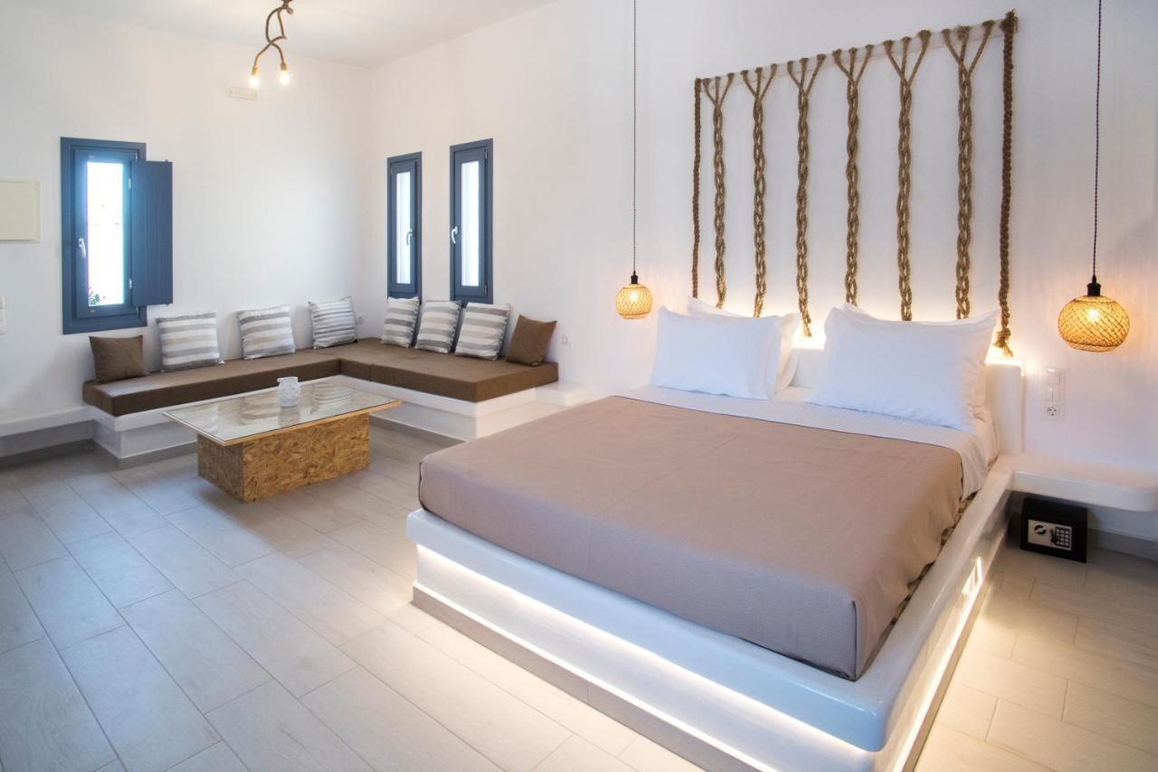 La Belle Vie - Santorini - Adults Only Apartment Kamári Exterior foto