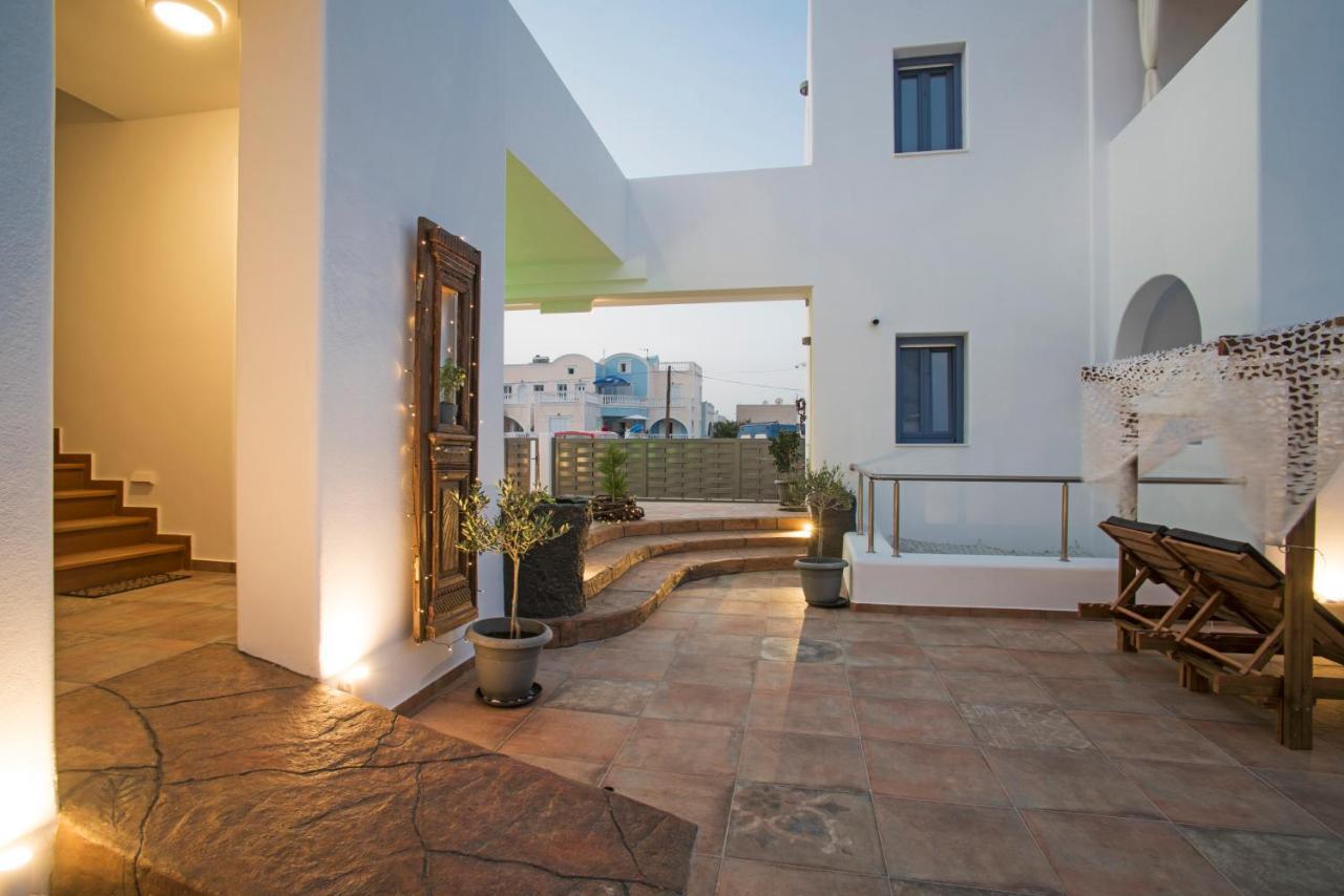 La Belle Vie - Santorini - Adults Only Apartment Kamári Exterior foto