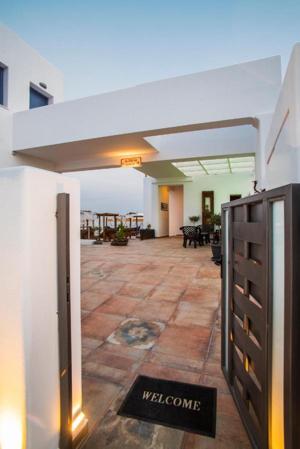 La Belle Vie - Santorini - Adults Only Apartment Kamári Exterior foto