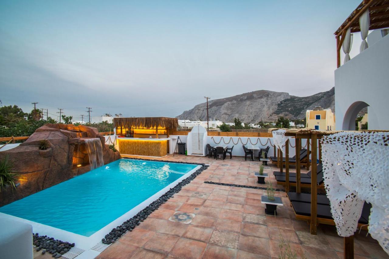 La Belle Vie - Santorini - Adults Only Apartment Kamári Exterior foto