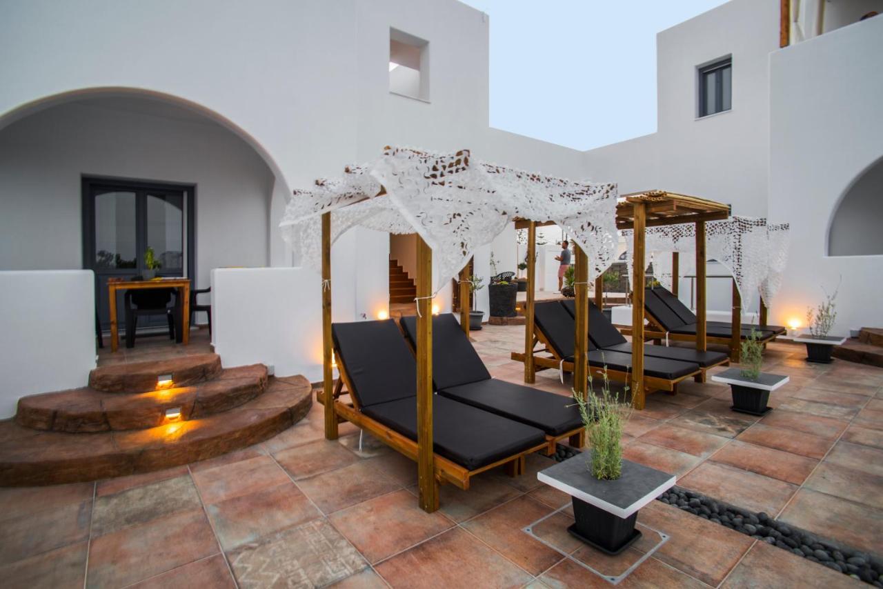La Belle Vie - Santorini - Adults Only Apartment Kamári Exterior foto