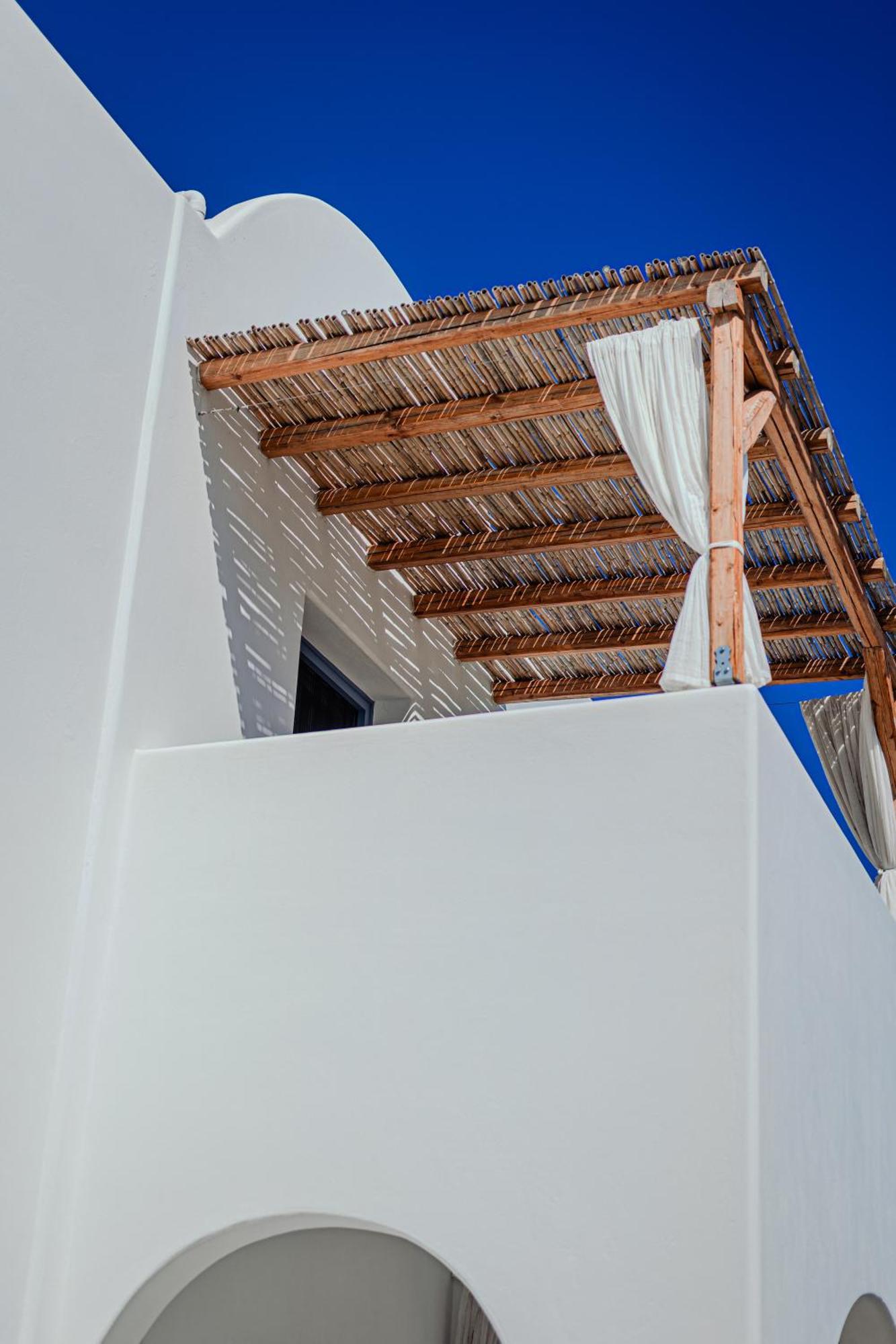 La Belle Vie - Santorini - Adults Only Apartment Kamári Exterior foto