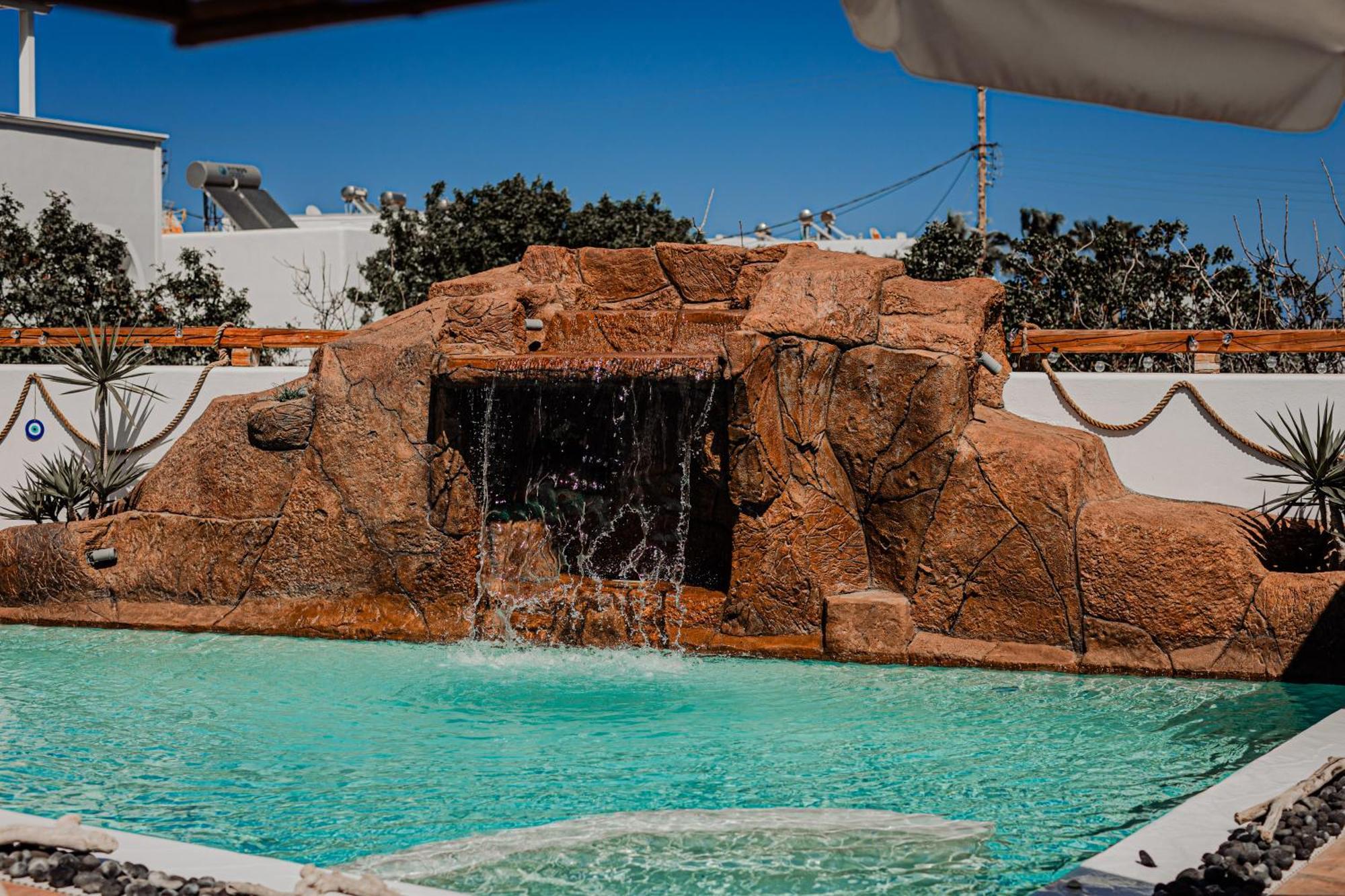 La Belle Vie - Santorini - Adults Only Apartment Kamári Exterior foto